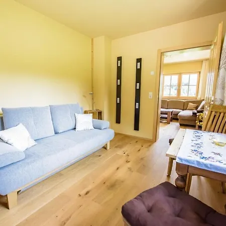 With 4 Bedrooms バート・ミッテルンドルフ